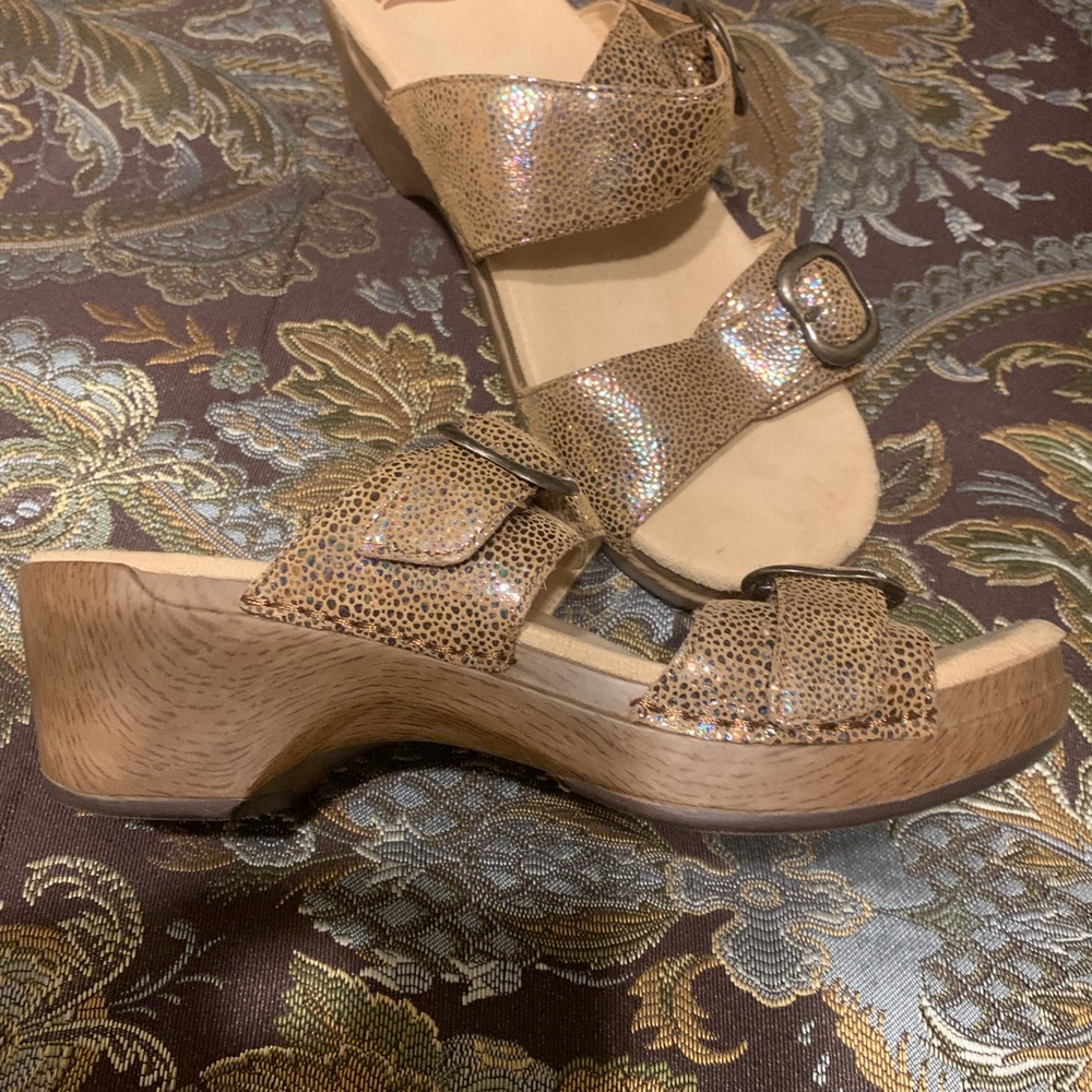 Dansko Sophie Slide Sandal Double 2 Strap sz 39 8.5- 9 Iridescent multicolor. - Picture 2 of 2